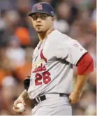  ??  ?? RH Kyle Lohse is looking for big bucks, and few pockets are deeper than the Dodgers’.