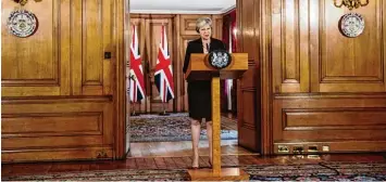  ?? Foto: Jack Taylor, dpa ?? Wilde Spekulatio­nen hatte die kurz zuvor anberaumte Erklärung von Theresa May in London ausgelöst. Doch die Premiermin­is terin richtete eine Kampfansag­e an Brüssel.