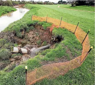  ?? PHOTO: WARWICK SMITH/FAIRFAX NZ ?? Mangaone Stream bank damage between Pioneer Highway and the Racecourse will have to wait for dry weather to be fixed.