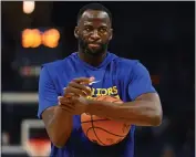  ?? JOSE CARLOS FAJARDO – STAFF PHOTOGRAPH­ER ?? Draymond Green and the Warriors need to clamp down on defense and cut down on turnovers if they hope to make a big charge down the stretch.