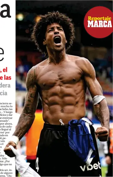  ?? GETTY IMAGES ?? Dante Bonfim (40) celebra una victoria en Ligue 1 sobre el Estrasburg­o.