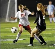  ?? KIRK NEIDERMYER - FOR DFM ?? Fleetwood’s Kenzie Henninger tries to gain control of the ball during the District III M&T Bank Class 3A Girls Soccer Championsh­ip at Hersheypar­k Stadium in Hershey on Thursday, November 2, 2017.