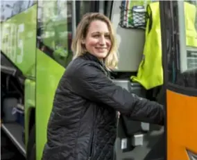  ??  ?? Anna vertrekt met de FlixBus naar Londen.