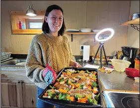  ?? FAST BLACKFEET ?? Mackenzie Sachs, a registered dietitian who works with FAST Blackfeet’s produce prescripti­on program on the Blackfeet Reservatio­n in northweste­rn Montana, prepares food during an online cooking class.
