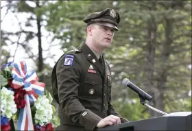  ?? JOHN LOVE PHOTOS /SENTINEL & ENTERPRISE ?? The U.S. Army Garrison Fort Devens Command Team held a Memorial Day ceremony on Thursday to remember and honor the brave men and women that fought for our country. The ceremony was held at the Fort Devens Post Cemetery. Addressing the crowd is Garrison Commander Lt. Col. Trent Colestock.