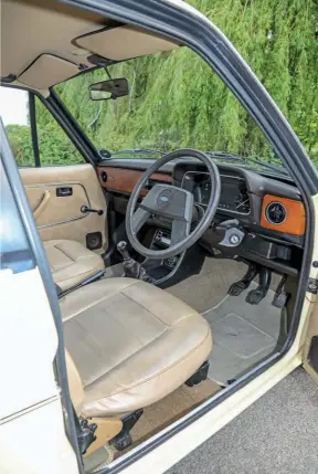  ??  ?? Vinyl seats were the most long-lived option in South Africa's sun. The wood trim added a touch of class toe a typically Ford dash of the era.