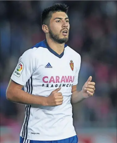  ??  ?? Giorgi Papunashvi­li, en un partido con el Real Zaragoza en la temporada 2017-18.