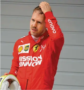  ?? Foto: dpa ?? Sebastian Vettel konnte den Sieg von Lewis Hamilton im 1000. Formel-1-Rennen nicht einmal ansatzweis­e verhindern. Trotz eines Teamorder-Vorteils blieb ihm letztlich nur der dritte Platz.