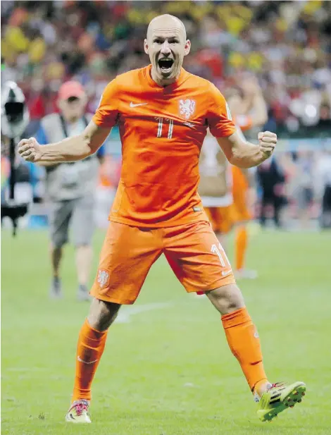  ?? Wong Maye-E/the associated press ?? Netherland­s’ Arjen Robben, above, doesn’t like physical and can be intimidate­d, says Argentine defender Martin Demichelis.