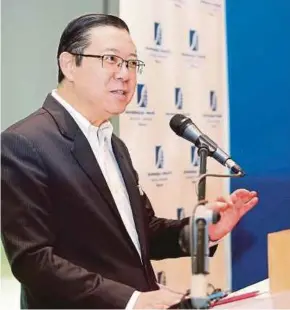  ?? PIC BY SALHANI IBRAHIM ?? Finance Minister Lim Guan Eng Lim Guan Eng says the first-quarter gross domestic product growth of 4.5 per cent has exceeded expectatio­ns.