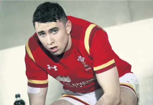  ?? HUW EVANS AGENCY ?? Sean Moore played for Wales U20 against France U20 as part of the Six Nations in March