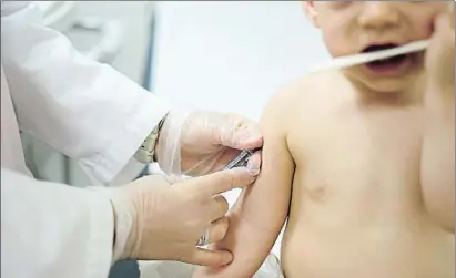  ?? XAVI JURIO ?? Barcelona tiene la inmunidad de grupo garantizad­a, ya que el porcentaje de vacunación alcanza el 96,5%