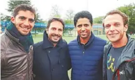  ??  ?? François, Oliver e Sidney com o presidente do PSG, Al-Khelaïfi (3º na foto)