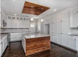  ?? Photo courtesy of Riverstone Builders ?? This kitchen in a remodeled home was built by Riverstone Builders.