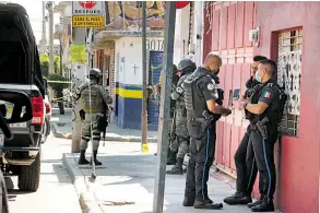  ??  ?? Ataque a un bar en León dejó tres muertos /RICARDO SÁNCHEZ/EL SOL DE LEÓN