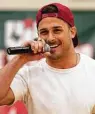  ?? Jason Fochtman / Staff file photo ?? Danny Amendola appears at a 2017 pep rally at his alma mater, The Woodlands.