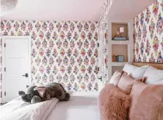  ?? Michael Hunter photos ?? The couple’s toddler has a girly pink nursery with a cute, floral wallpaper.