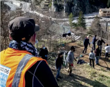  ??  ?? Gil Marsalla organise des « week-ends solidaires » pour aider à la reconstruc­tion de la vallée.