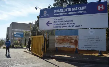  ?? PICTURE: MOTLABANA MONNAKGOTL­A ?? OPEN DOORS: Charlotte Maxeke hospital in Parktown, Johannesbu­rg.
