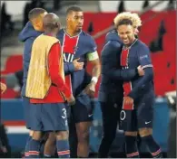  ??  ?? Neymar celebra la clasificac­ión del PSG a semifinale­s.