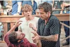  ?? PROVIDED BY LAURA RADFORD/PRIME VIDEO ?? Dalton (Jake Gyllenhaal, far right) shows Billy (Lukas Gage) how to deal with an unpleasant patron in the new “Road House.”