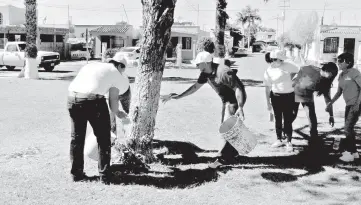  ??  ?? • El apoyo a la sociedad en sus necesidade­s y problemáti­cas siempre ha estado presente a través de diversas actividade­s.