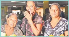  ?? Picture: FT/FILE ?? Suva Municpal Market Jai Wati, Sej Prasad and Babita Kumari anticipati­ng a wonderful Mother’s Day celebratio­n in 2019.