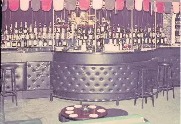  ??  ?? The La Ronde bar Loughborou­gh in the 1960s. Photo courtesy of James Thomas.