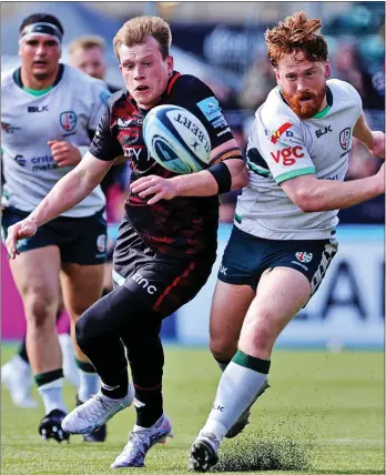  ?? ?? Within reach: Nick Tompkins says Sarries captain Owen Farrell’s team talk has fuelled their desire after last season’s defeat at the final hurdle