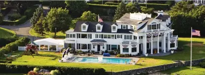  ??  ?? JFK’s ‘summer White House’: The Kennedy family compound in Hyannis Port, Massachuse­tts