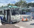  ?? HEATHER BUSHMAN ?? The 76 Flyer, Breeze Transit’s new trolley from Sarasota Bradenton Internatio­nal Airport to downtown, will begin its service Friday. The trolley will run daily from 7 a.m. to 8:30 p.m., and fare is $2.