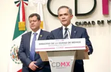  ??  ?? Miguel Ángel Mancera, jefe de Gobierno de la Ciudad de México, anunció operativos en los alrededore­s de la Universida­d Nacional.