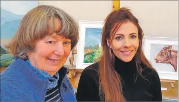  ??  ?? Luing artists Anja Lamont and Sarah Ferguson at their exhibition at the weekend.