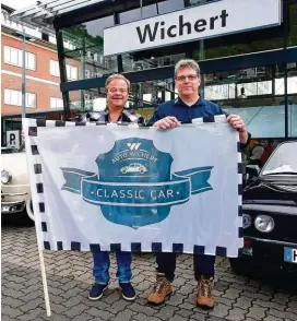  ??  ?? Wichert-Boss Bernd Glathe mit Organisato­r Norbert Gerlach