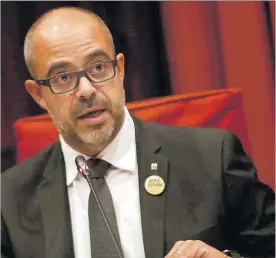  ?? EFE / TONI ALBIR ?? El ‘conseller’ Miquel Buch, durante su intervenci­ón de ayer en el Parlament.