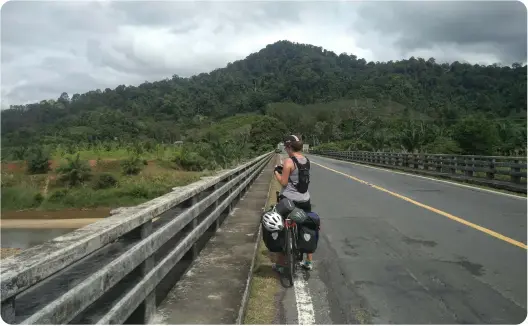  ??  ?? Enroute Klong Phanon National Park