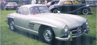  ?? BILL VANCE ?? A 1954 Mercedes Benz 300SL. The car, now a very sought after and expensive collectibl­e, made its debut at the New York Auto Show in February, 1954.