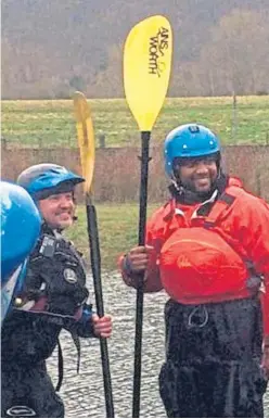  ??  ?? Rev Scott Burton and Songs of Praise presenter JB Gill at the River Tay, near Perth.