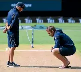  ??  ?? New Zealand coach Mike Hesson, left with Kane Williamson, says there is no directive to tailor pitches to suit the Black Caps.