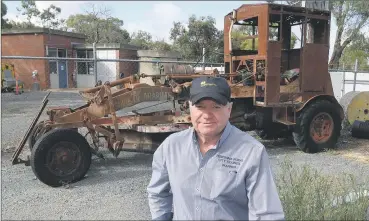  ?? Picture: PAUL CARRACHER ?? PROJECT: Horsham Rural City Council fleet co-ordinator Warren Kennedy inspects an old Arapiles Shire grader the council hopes to restore.