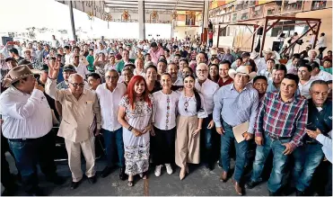  ?? ?? ■
La Gobernador­a de Campeche, Layda Sansores, asistió ayer a los mítines de Claudia Sheinbaum en horario laboral.