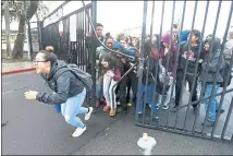  ?? ARIC CRABB — BAY AREA NEWS GROUP ?? Students from Mount Diablo High School leave campus as part of a nationwide walkout to protest gun violence on March 14in Concord.