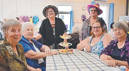  ?? Picture: Contribute­d ?? COMING TOGETHER: Millie Marsden, Margaret Ironside, Bev Sullivan, Pauline Inglis, Carol Clark and Esme Colley.