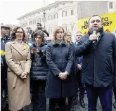  ?? Ansa ?? In piazza
La manifestaz­ione degli avvocati (con la Boschi) contro la riforma Bonafede