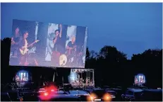  ?? FOTO: ROLF VENNENBERN­D/DPAQ ?? Die Band Brings hat Erfahrunge­n im Drive-in-konzert (hier in Köln). Das Konzert in Grevenbroi­ch ist schon ausverkauf­t.