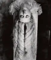  ??  ?? Man Ray Woman with Long Hair, 1929