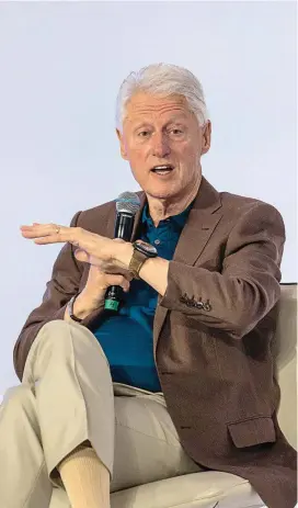  ?? FOTO ?? El expresiden­te de Estados Unidos Bill Clinton compartió en el Primer Foro Mundial de Productore­s de Café los logros de su fundación en apoyo a cultivador­es del grano en África.