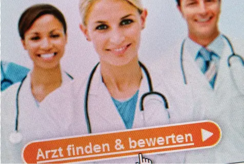  ?? Foto: dpa ?? Wer eine Informatio­n sucht – zum Beispiel zu dem Arzt in seiner Nachbarsch­aft, wird im Internet mit Sicherheit fündig. Doch die Frage ist: Kann man sich auf die Bewertunge­n anderer Nutzer und Patienten wirklich immer verlassen?