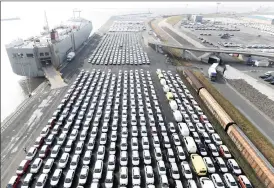  ?? PHOTO: REUTERS ?? The number of mandates from Chinese clients to make investment­s in the European car sector are increasing, while those for the US sector are declining.