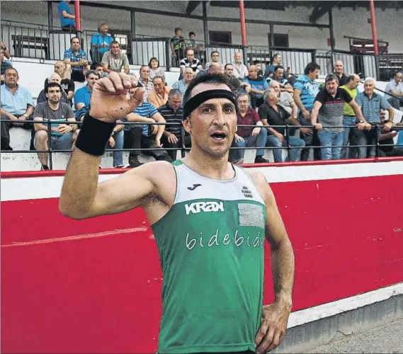  ?? FOTO: LUIS MARI UNCITI ?? Pletórico Xabier Zaldua confía en repetir victoria en el pentatlón vasco, cuya segunda edición se decide mañana por la noche en la plaza de toros de Azpeitia